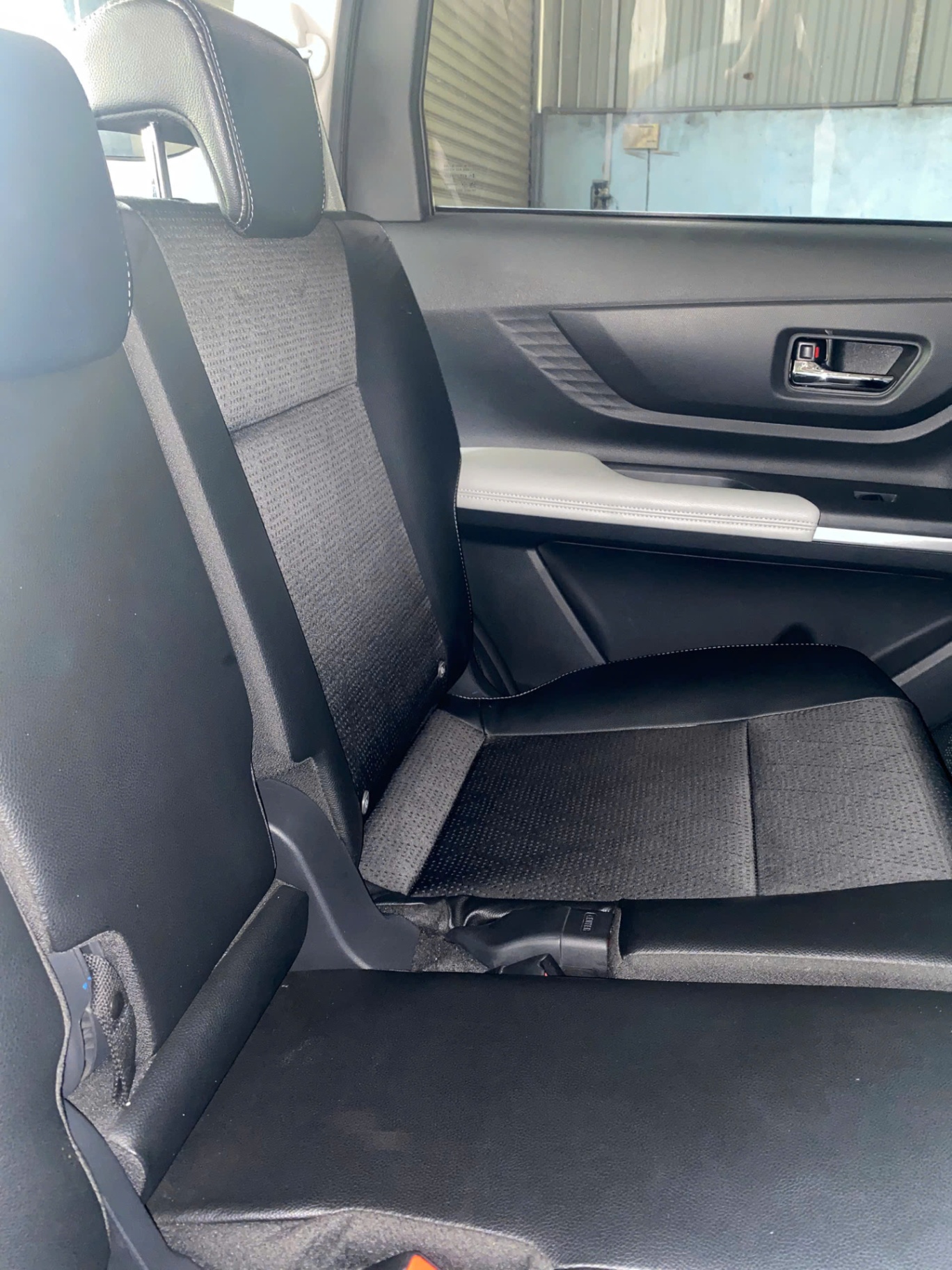 Toyota Veloz Cross 1.5 CVT 2024 - Nội thất 8