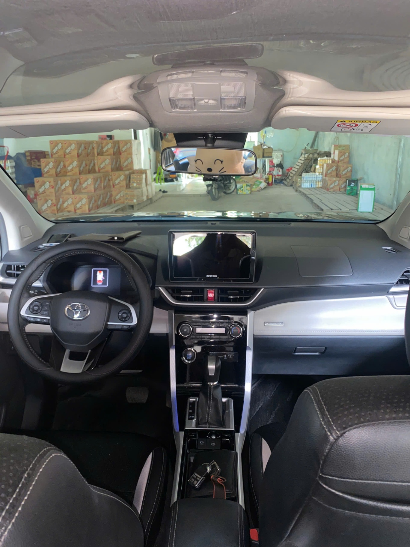 Toyota Veloz Cross 1.5 CVT 2024 - Nội thất 9