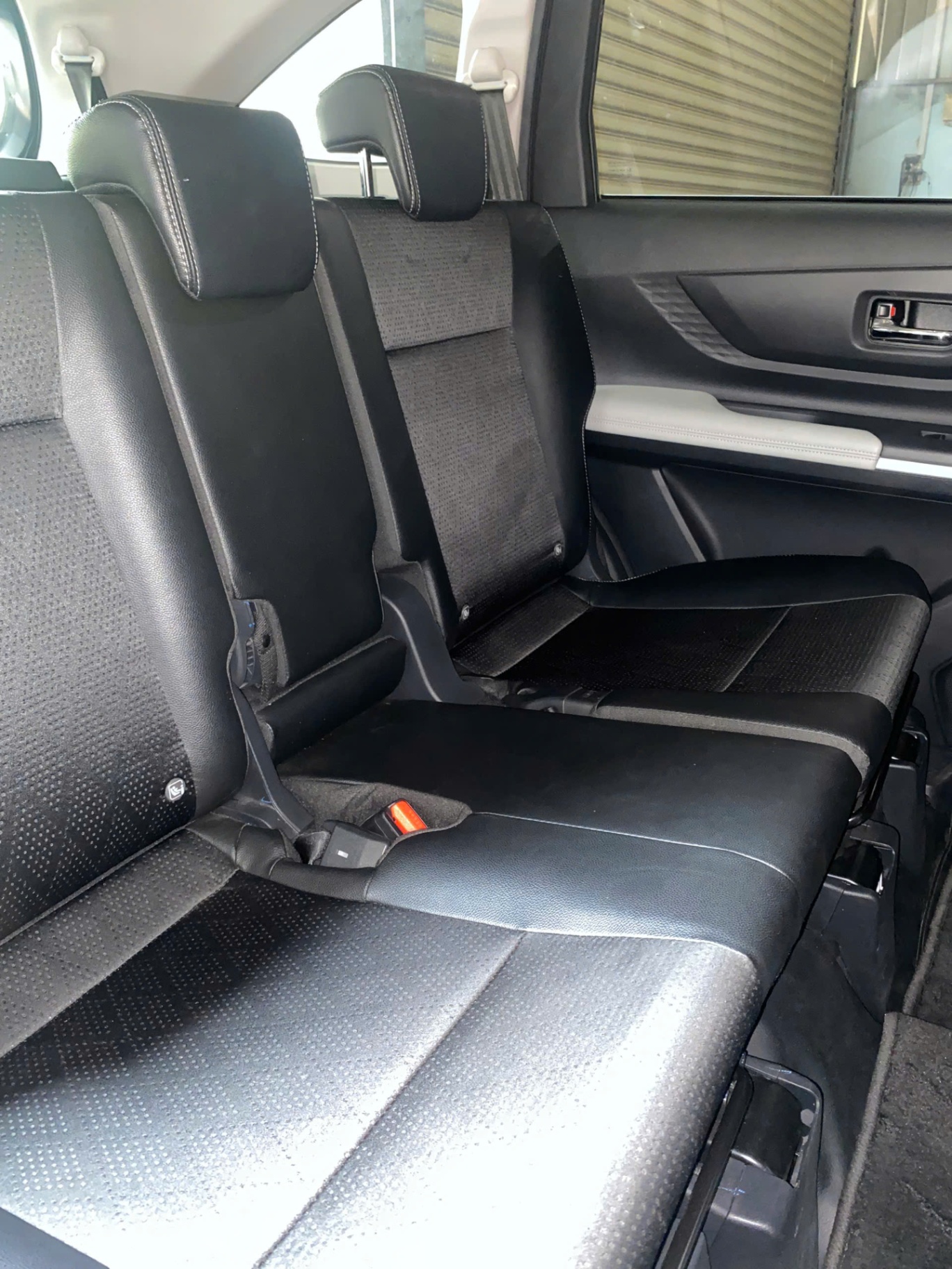 Toyota Veloz Cross 1.5 CVT 2024 - Nội thất 10