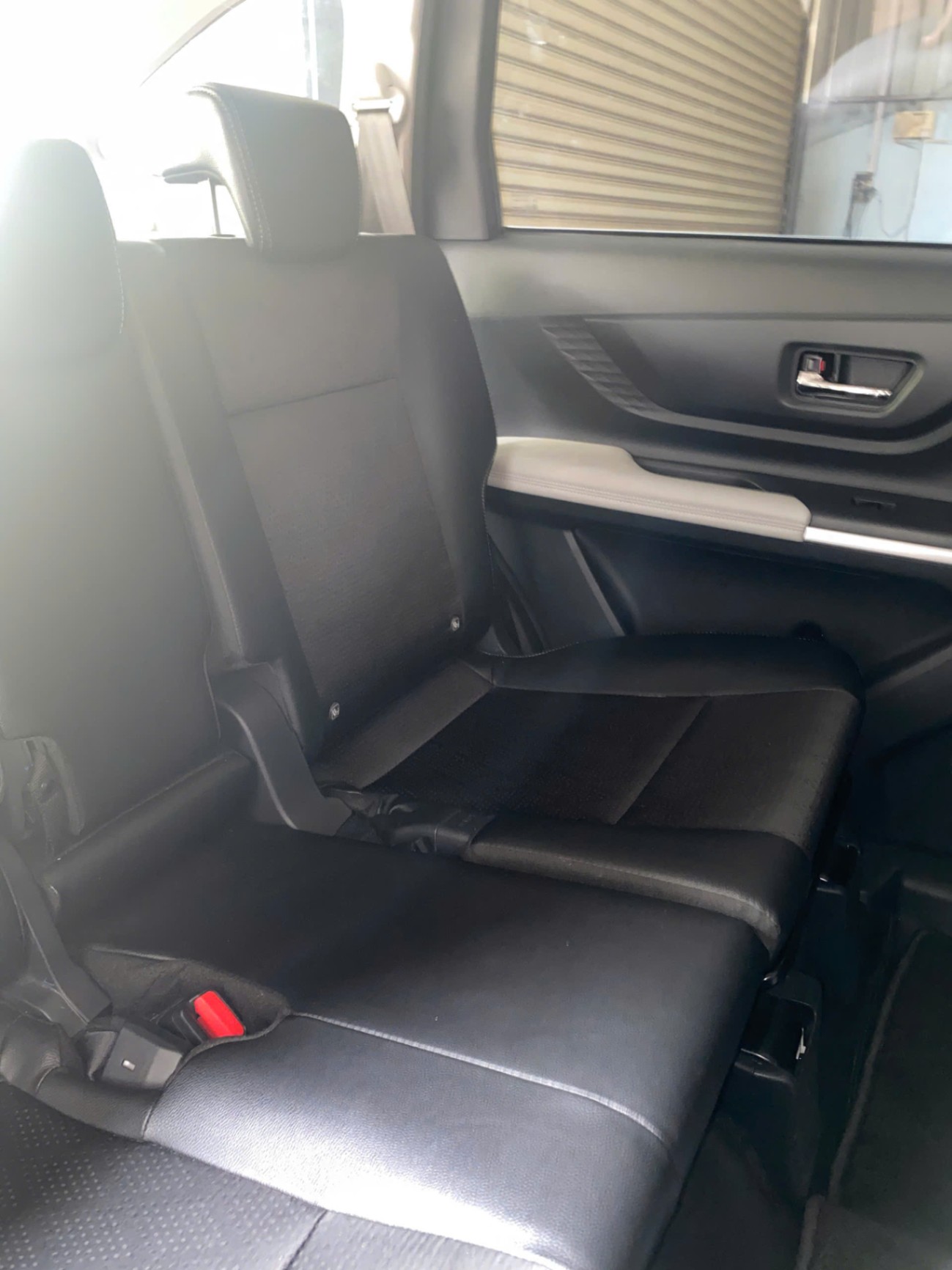 Toyota Veloz Cross 1.5 CVT 2024 - Nội thất 13
