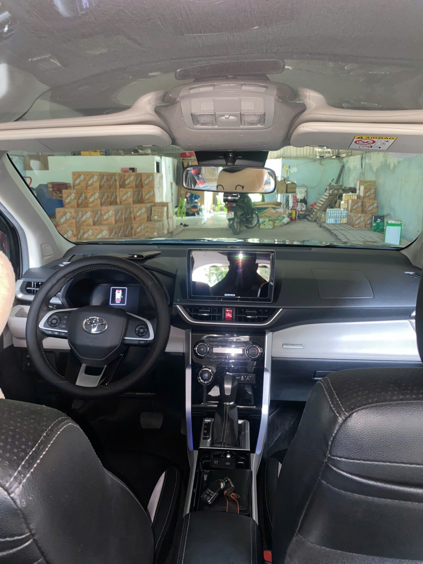 Toyota Veloz Cross 1.5 CVT 2024 - Nội thất 14