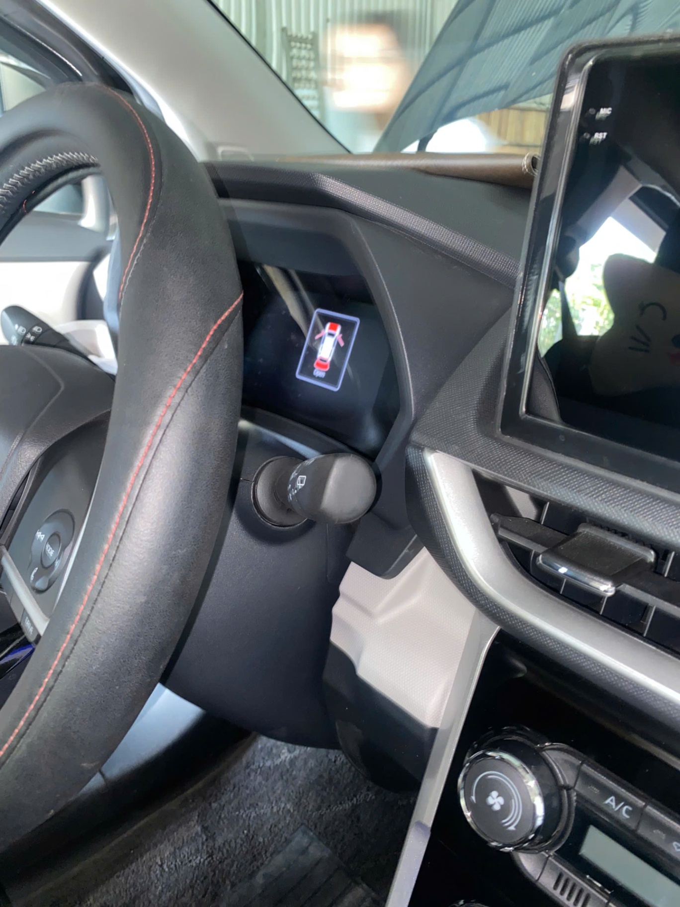 Toyota Veloz Cross 1.5 CVT 2024 - Nội thất 23