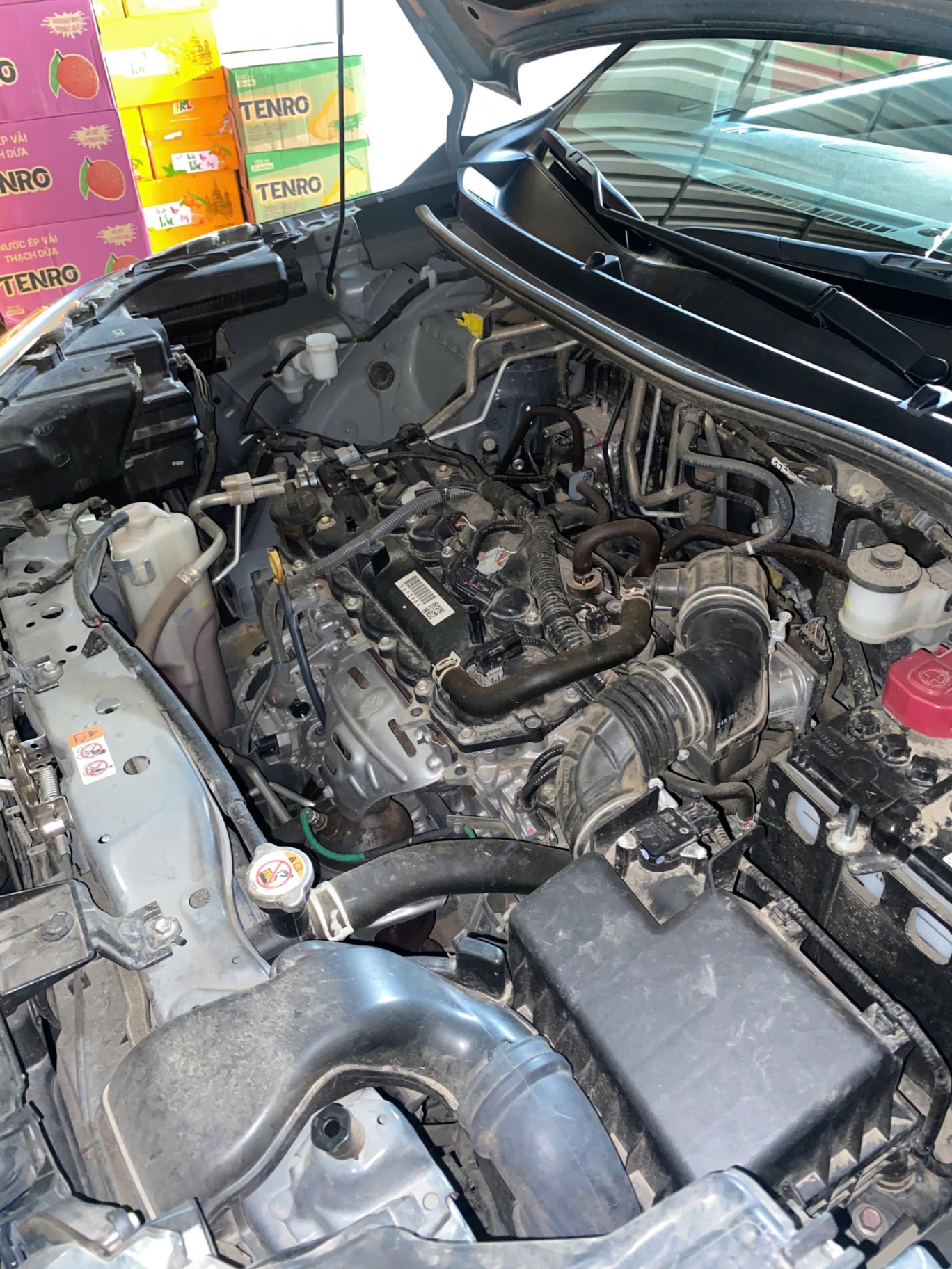 Toyota Veloz Cross 1.5 CVT 2024 - Khoang động cơ 2