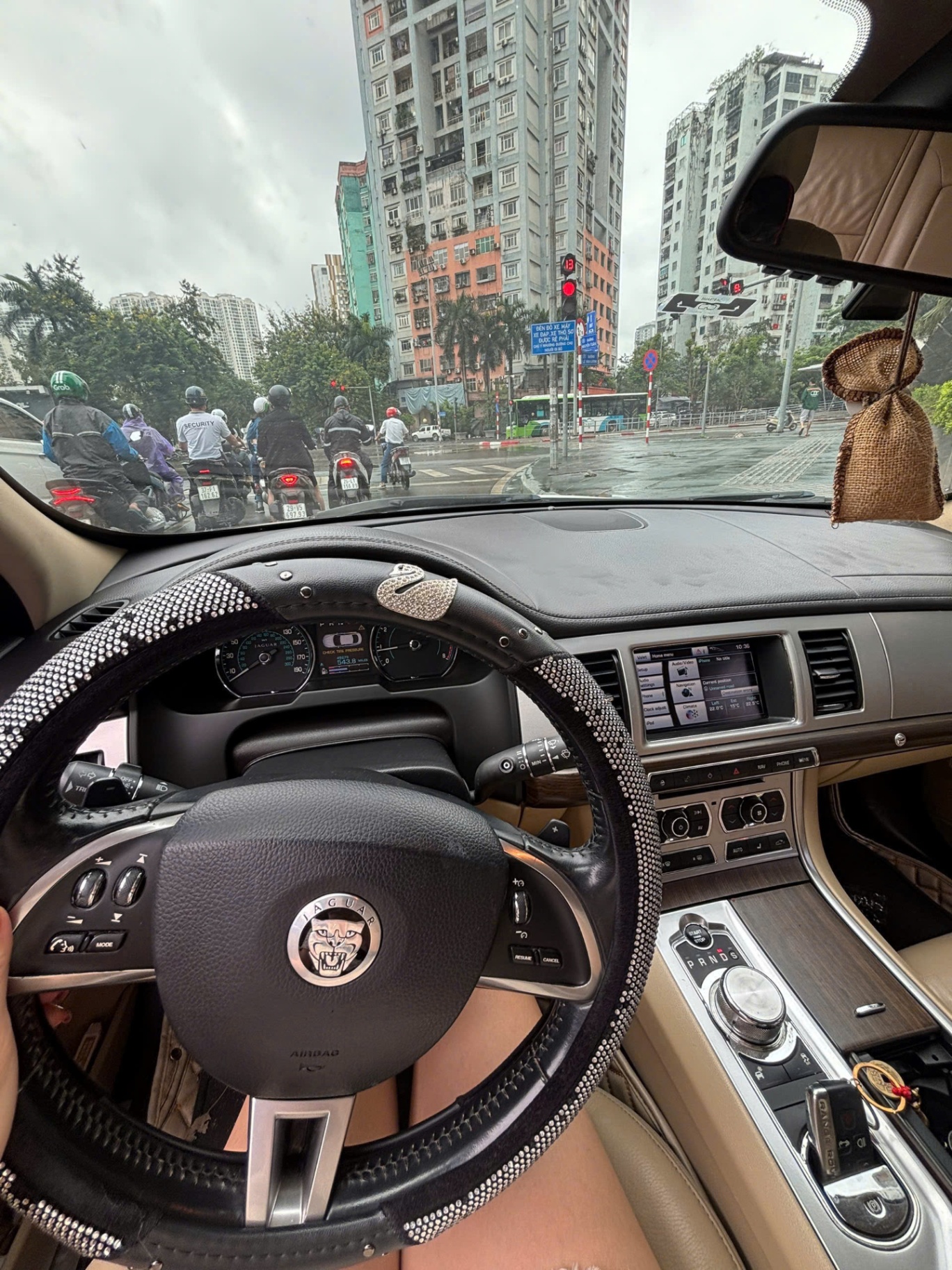Jaguar Xf 2.0 AT 2013 - Nội thất 2