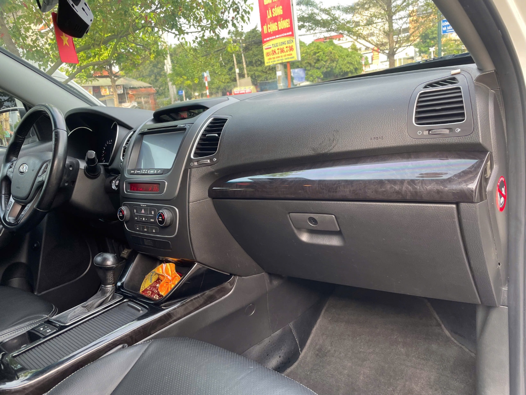 Kia Sorento GATH 2.4L 2WD 2014 - Nội thất 11