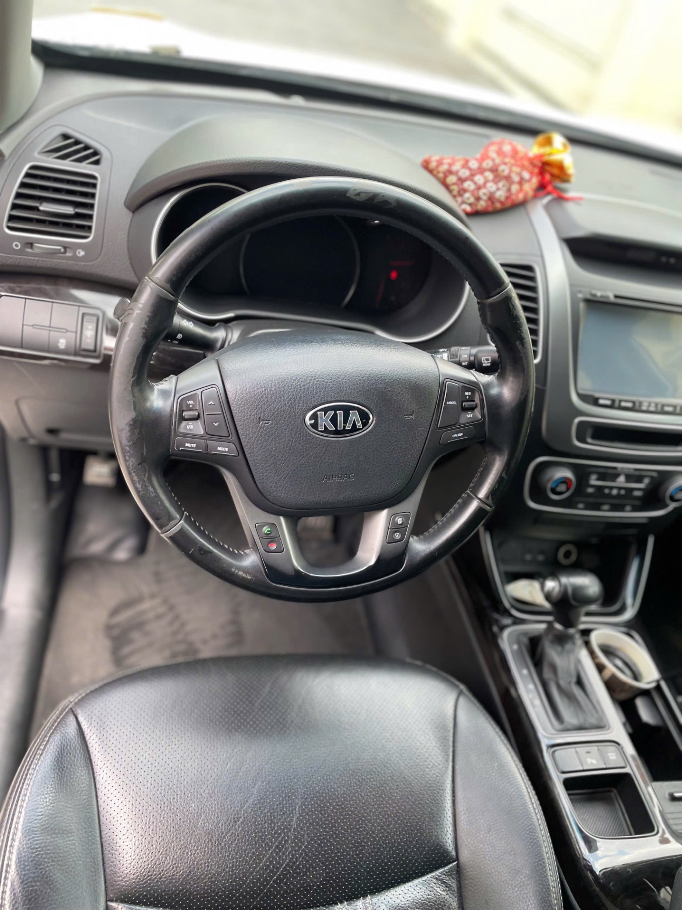 Kia Sorento GATH 2.4L 2WD 2014 - Nội thất 1