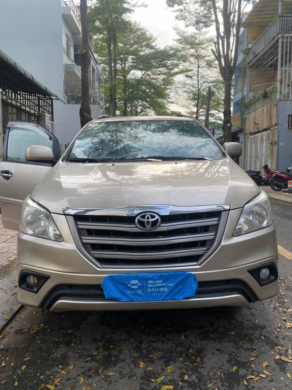 Toyota Innova 2.0E 2014 - Ngoại thất 10