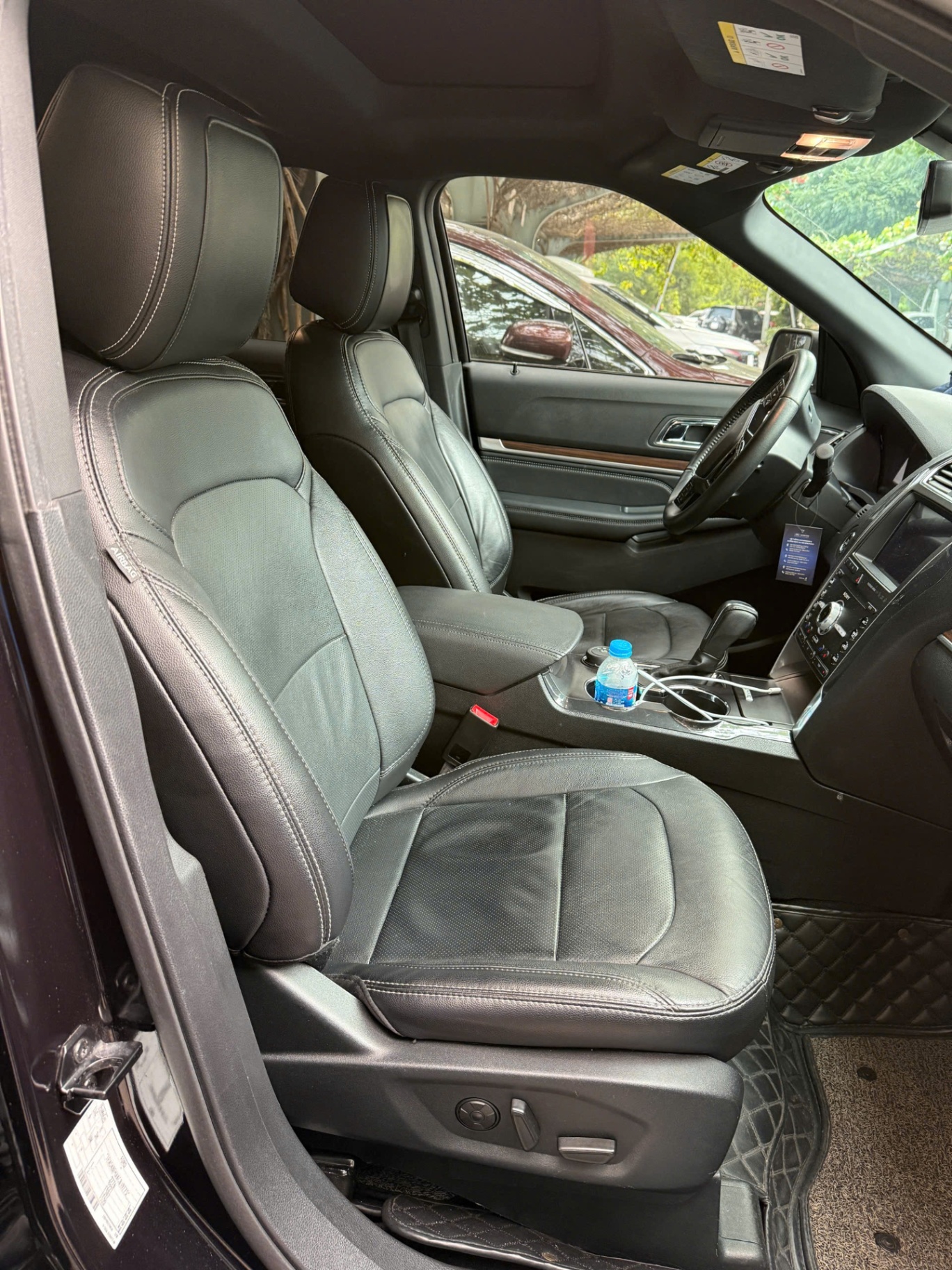 Ford Explorer Limited 2.3L EcoBoost 2019 - Nội thất 1