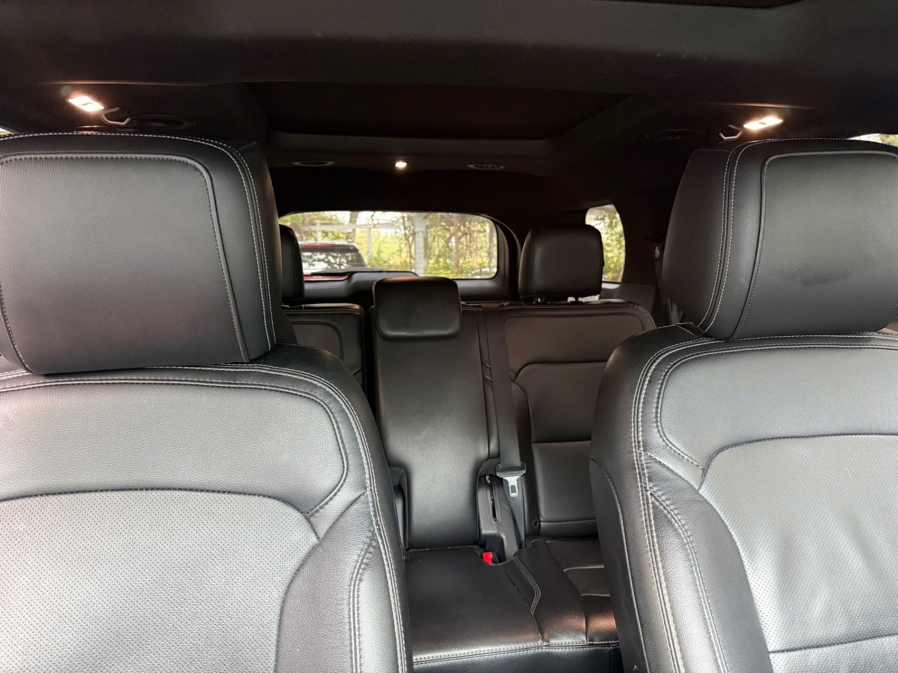 Ford Explorer Limited 2.3L EcoBoost 2019 - Nội thất 8