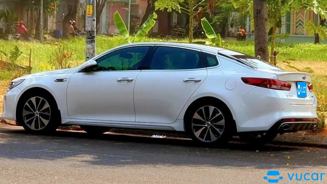 Xe Kia Optima 2.4 GT line 2017 - Ngoại thất 4