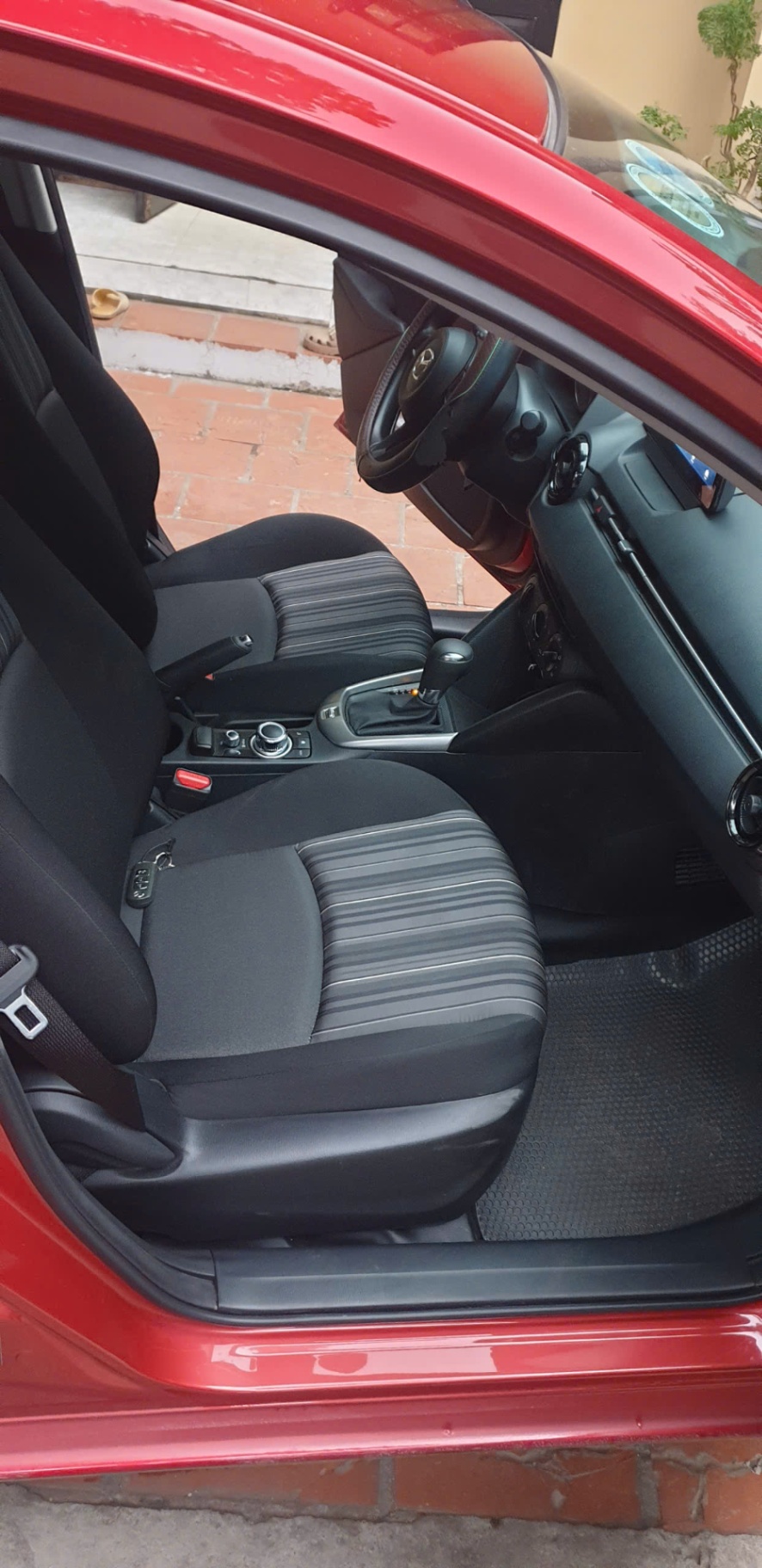 Mazda 2 Deluxe 2022 - Nội thất 2