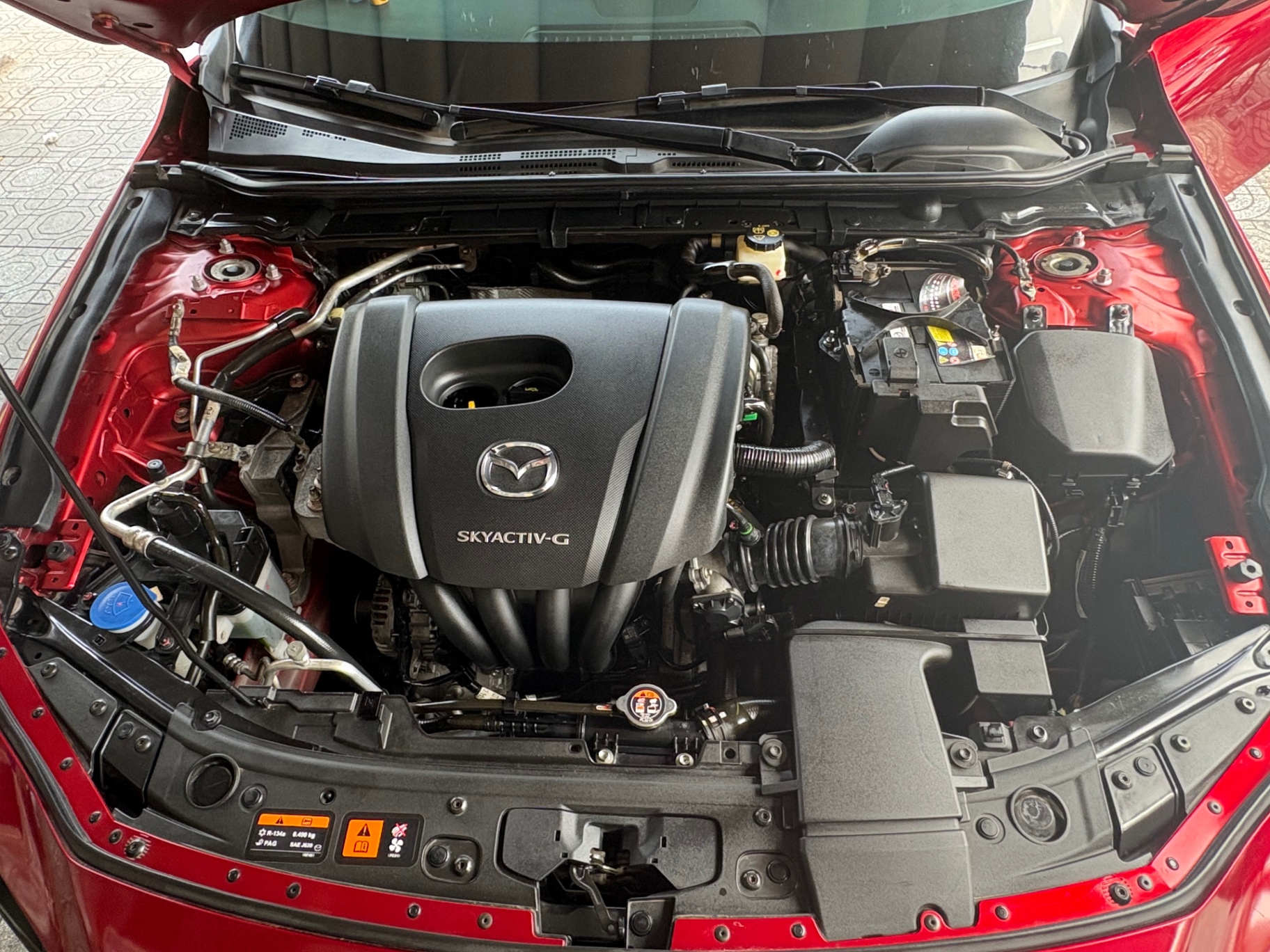 Mazda 3 1.5L Sport Luxury 2022 - Khoang động cơ 1