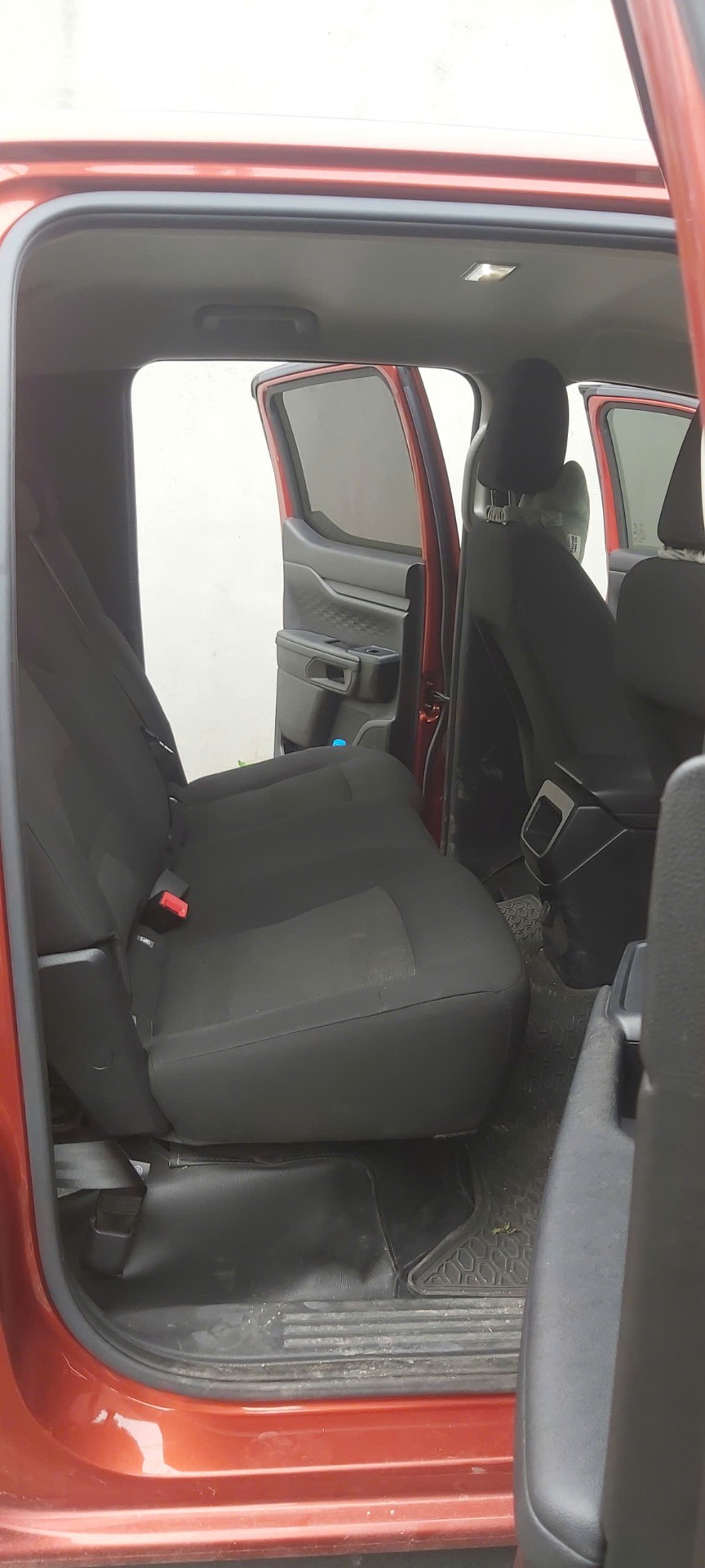 Ford Ranger XLS 2.0L 4x2 AT 2023 - Nội thất 4