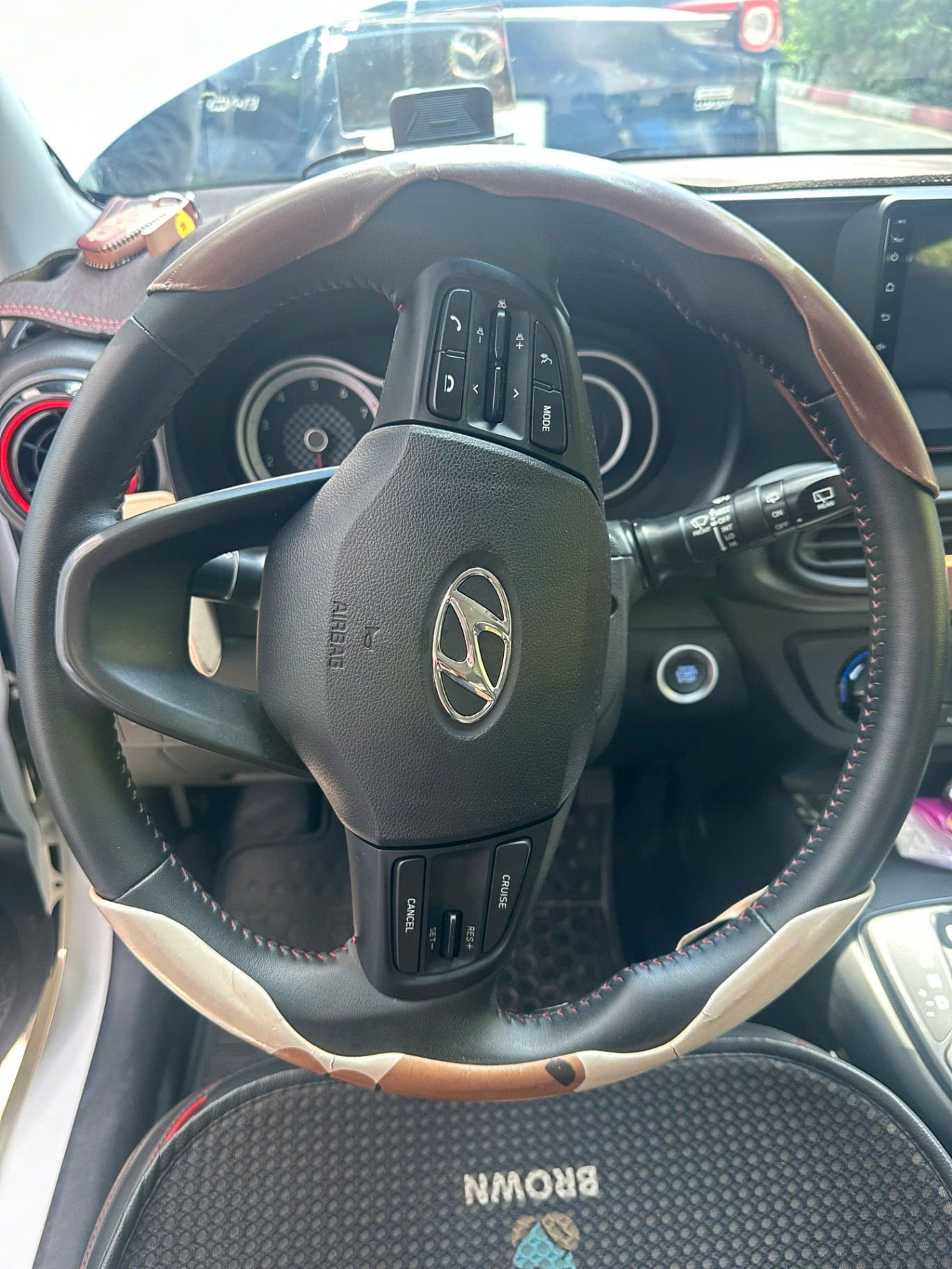 Hyundai I10 1.2 AT 2022 - Nội thất 5