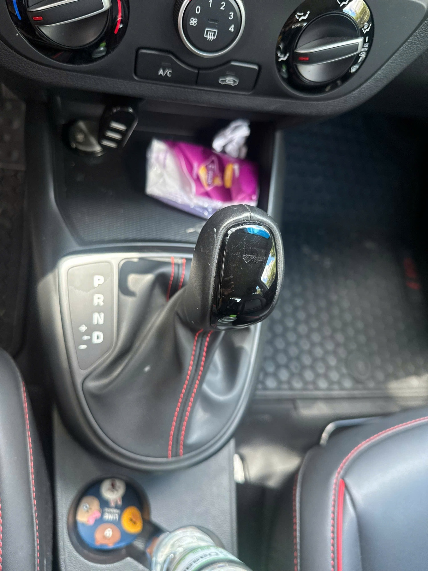 Hyundai I10 1.2 AT 2022 - Nội thất 6