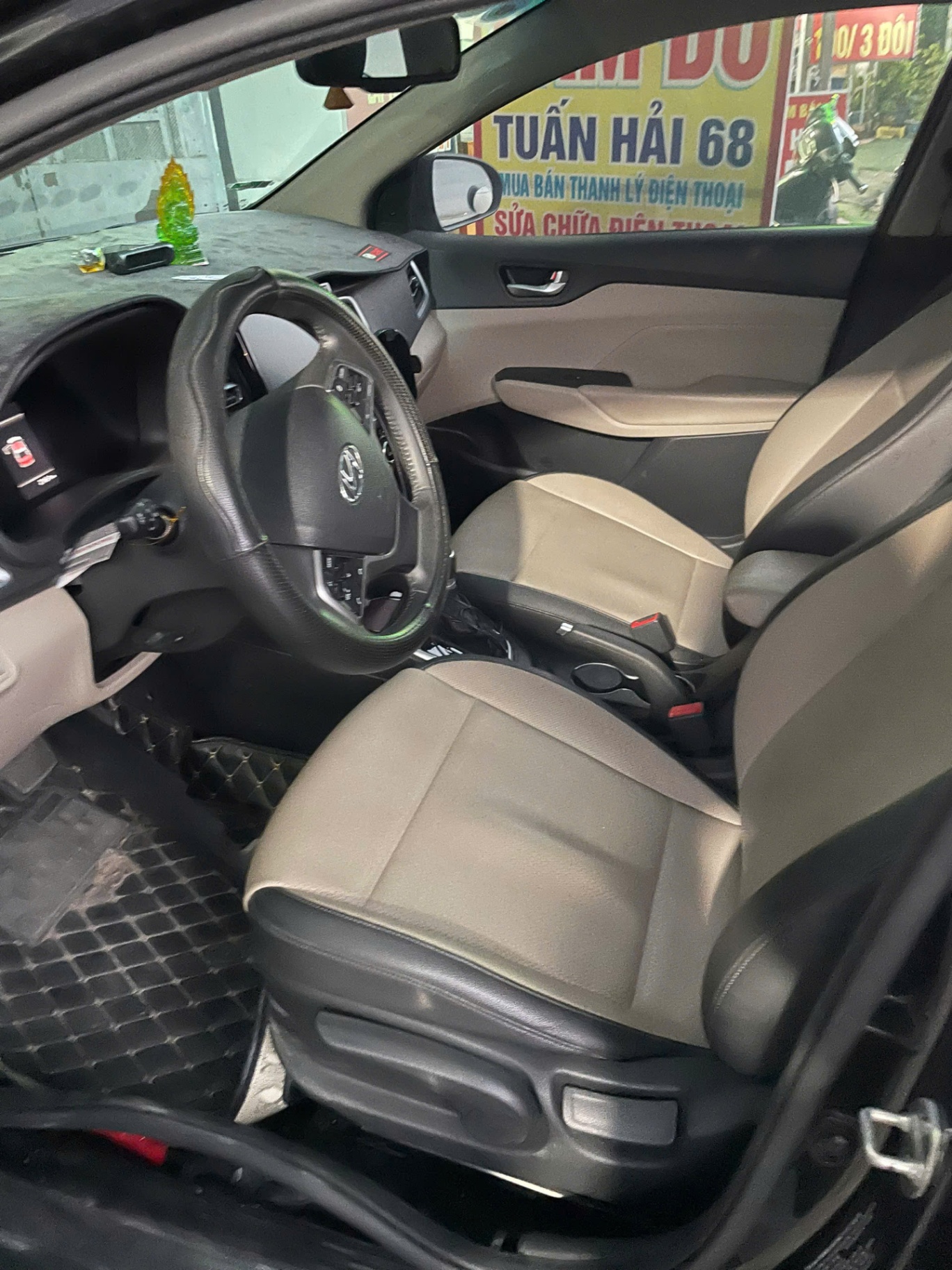 Hyundai Accent 1.4 AT 2021 - Nội thất 1